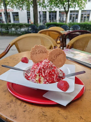 Café Eiscafe La Perla photo 10