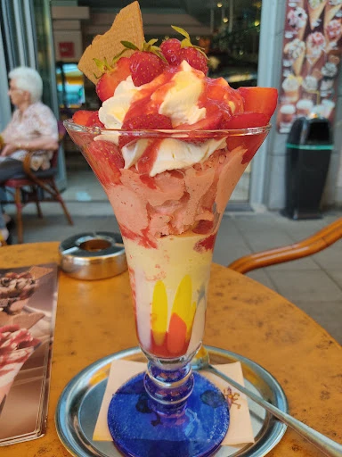 Café Eiscafe La Perla photo 9